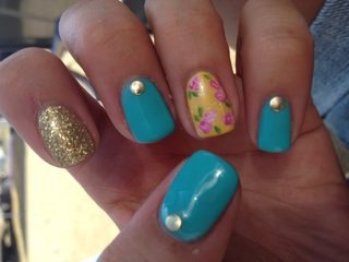 Blue and floral mix n' match nails